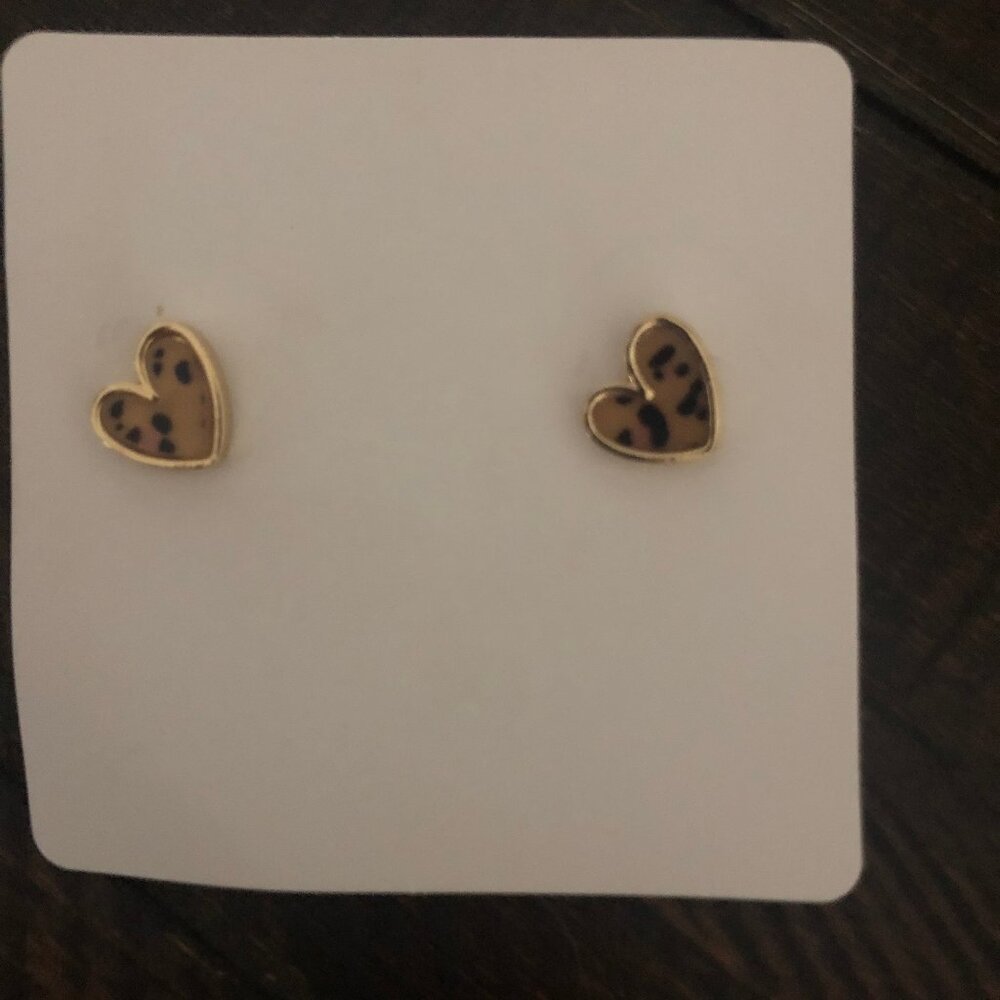 Cheetah Heart Earrings, NEW